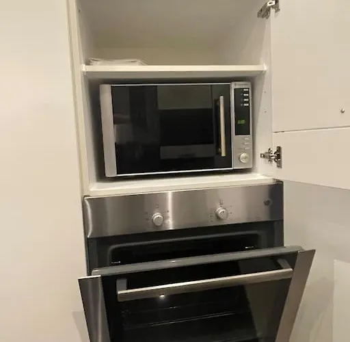 Modernes In Guter Lage In 公寓 *