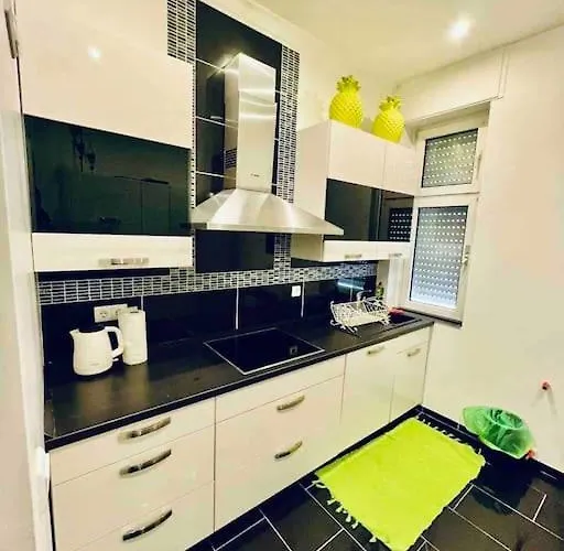 Modernes In Guter Lage In * إسن